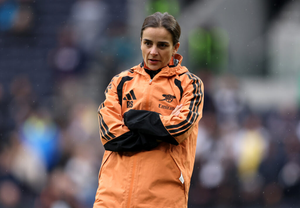 Arsenal claim massive 3 points at Tottenham but questions still remain 6 LONDON, ENGLAND - OCTOBER 24: Renee Slegers, Manager of Arsenal, looks on during the warm up before the Barclays Women's Super League 2026/27 match between Tottenham Hotspur and Arsenal FC at Tottenham Hotspur Stadium on October 24, 2026 in London, England. (Photo by Paul Harding/Getty Images)