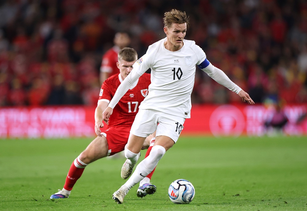 Arsenal international makes it 16 g/a in 15 games with latest assist 2 Martin Odegaard of Norway is put under pressure from Jordan James of Wales during the UEFA Nations League 2026/27 group phase match between Wales and Norway at Cardiff City Stadium on October 01, 2026 in Cardiff, Wales. (Photo by Michael Steele/Getty Images)