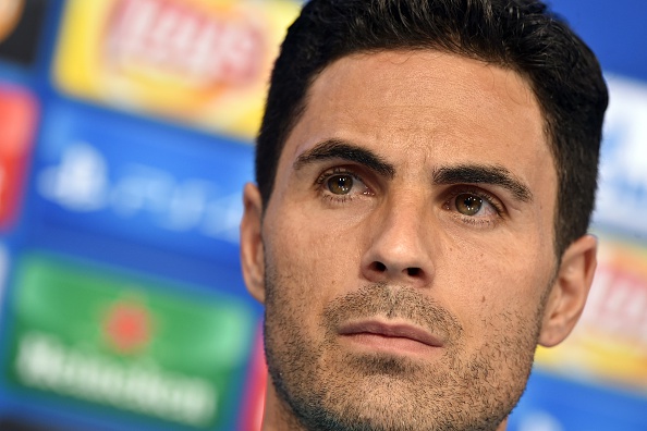 Arsenal's Spanish midfielder Mikel Arteta attends a press conference ahead of the UEFA Champions League Group F football match between GNK Dinamo Zagreb and Arsenal FC at Maksimir Stadium in Zagreb on September 15, 2015.  AFP PHOTO / ANDREJ ISAKOVIC        (Photo credit should read ANDREJ ISAKOVIC/AFP/Getty Images)