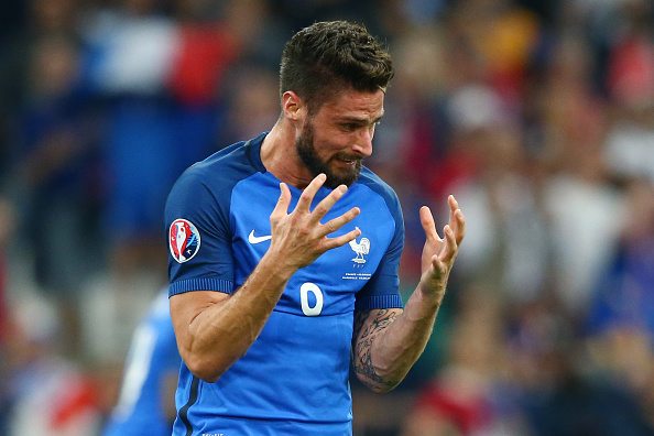 MARSEILLE, FRANCE - JUNE 15:  Olivier Giroud of France looks dejected following a missed chance during the UEFA EURO 2016 Group A match between France and Albania at Stade Velodrome on June 15, 2016 in Marseille, France.  (Photo by Alex Livesey/Getty Images)