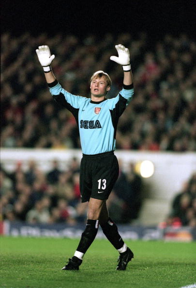 5 Dec 2000:  Alex Manninger of Arsenal organises his defence during the UEFA Champions League Group C match against Bayern Munich played at Highbury, in London. The match ended in a 2-2 draw.  Mandatory Credit: Ben Radford /Allsport
