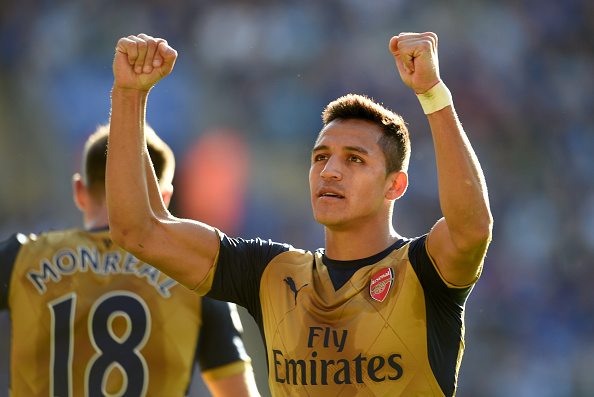 LEICESTER, ENGLAND - SEPTEMBER 26: Alexis Sanchez of Afsenal celebrates after scoring his third goal during the Barclays Premier League match between Leicester City and Arsenal at the King Power Stadium on September 26, 2015 in Leicester, United Kingdom. (Photo by Ross Kinnaird/Getty Images)