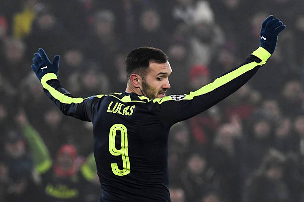 Lucas Perez Arsenal
