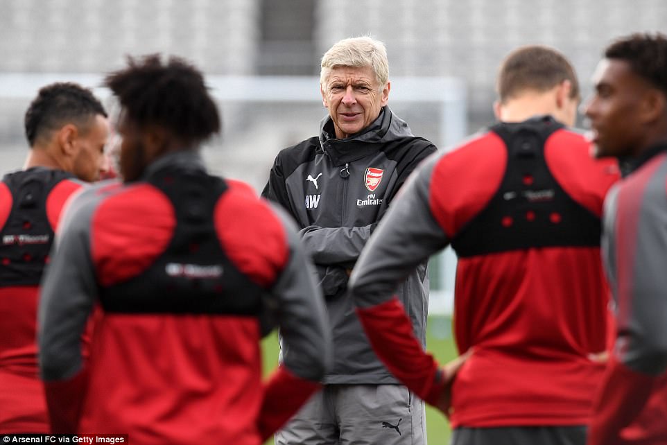Wenger and players