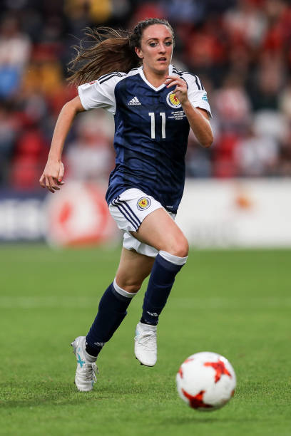 DEVENTER, NETHERLANDS - JULY 27: Lisa Evans of Scotland controls the ball during the Group D match between Scotland and Spain during the UEFA Women's Euro 2017 at Stadion De Adelaarshorst on July 27, 2017 in Deventer, Netherlands. (Photo by Maja Hitij/Getty Images)