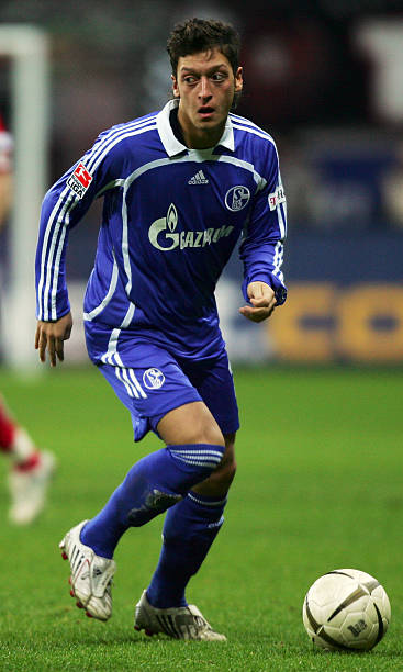 ozil schalke