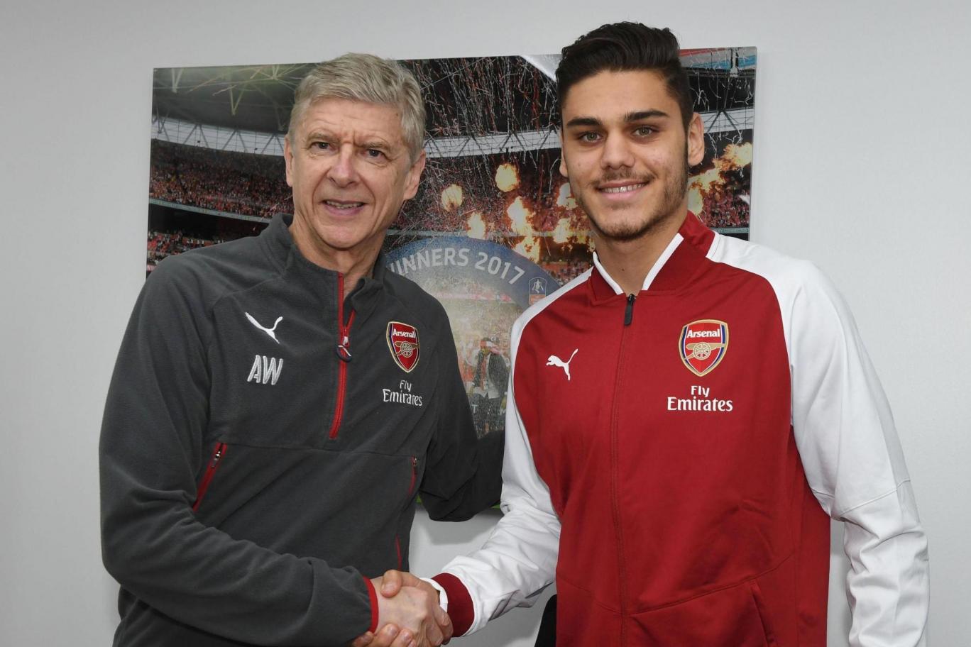 Konstantinos Mavropanos joins Arsenal