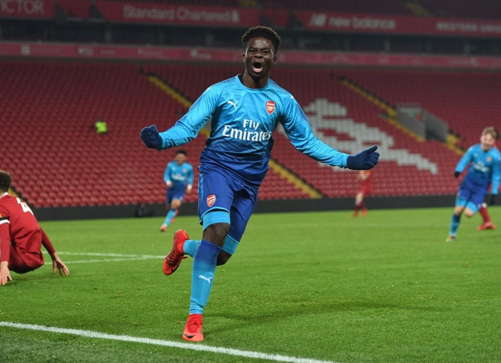 Bukayo Saka signs professional terms with Arsenal