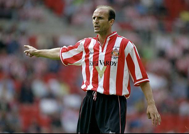 31 Jul 1999: Steve Bould of Sunderland in action during the Kevin Ball Testimonial match against Sampdoria played at the Stadium of Light in Sunderland, England. The match finished in a 0-0 draw. \ Mandatory Credit: David Rogers /Allsport