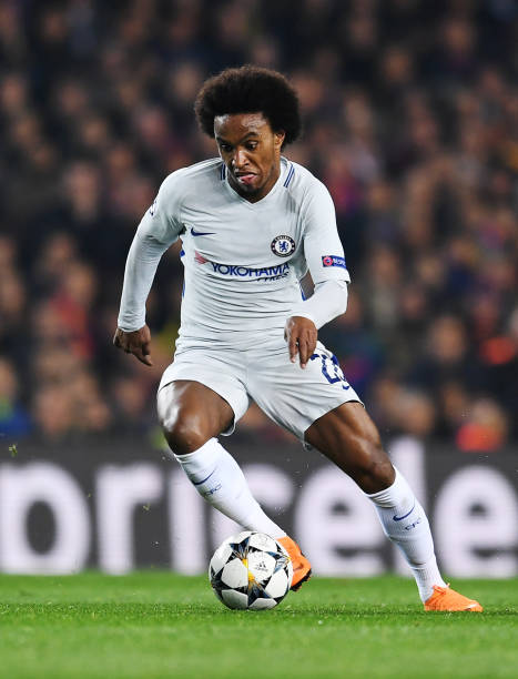BARCELONA, SPAIN - MARCH 14: Willian of Chelsea in action during the UEFA Champions League Round of 16 Second Leg match FC Barcelona and Chelsea FC at Camp Nou on March 14, 2018 in Barcelona, Spain. (Photo by David Ramos/Getty Images)