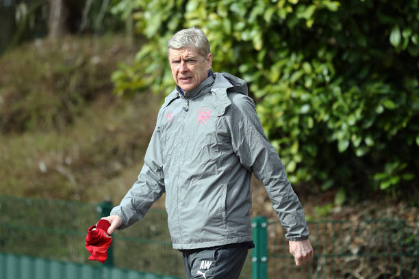 ST ALBANS, ENGLAND - APRIL 04: Arsenal Manager Arsene Wenger attends a training session at London Colney on April 4, 2018 in St Albans, England. (Photo by Bryn Lennon/Getty Images)