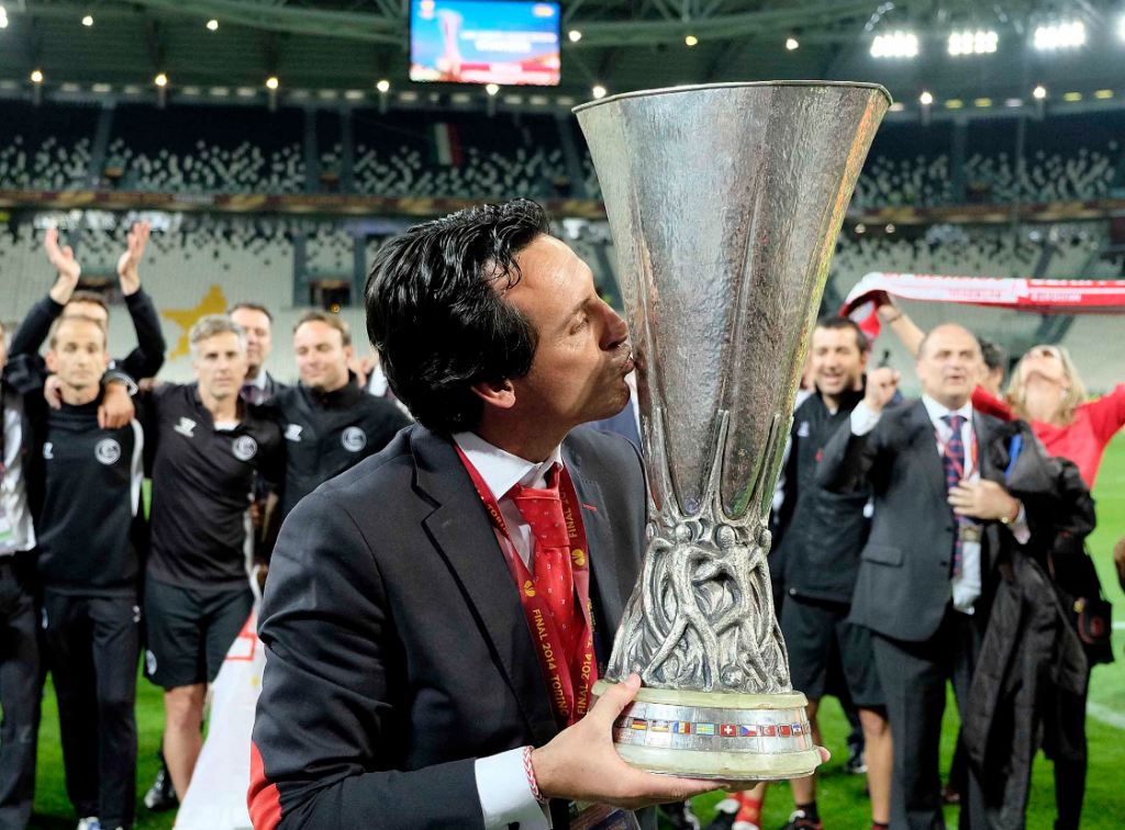 unai emery europa league trophy