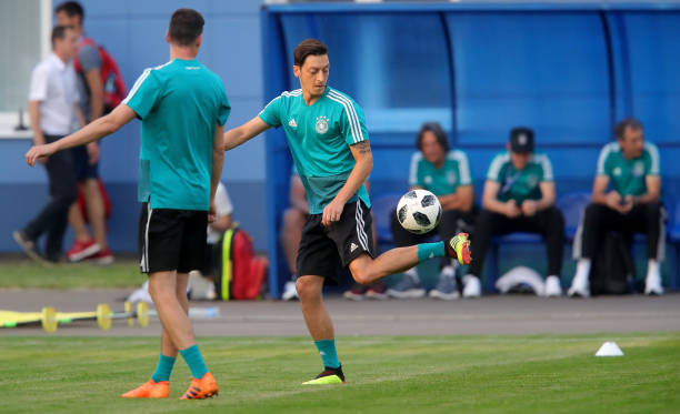 KAZAN, RUSSIA - JUNE 26: Mesut Oezil of Germany controls the ball during a Germany training session at Electron Stadium on June 26, 2018 in Kazan, Russia. (Photo by Alexander Hassenstein/Getty Images)