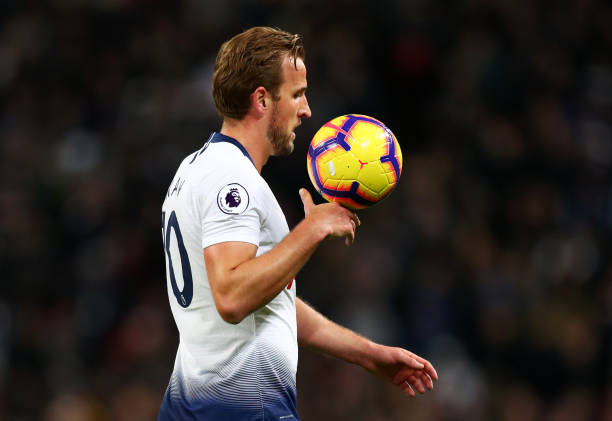LONDON, ENGLAND - OCTOBER 29: Harry Kane of Tottenham Hotspur during the Premier League match between Tottenham Hotspur and Manchester City at Wembley Stadium on October 29, 2018 in London, United Kingdom. (Photo by Clive Rose/Getty Images)