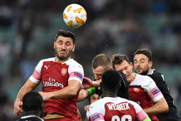 Arsenal's Bosnian defender Sead Kolasinac in action during the UEFA Europa League group E football match between Qarabag FK and Arsenal FC in Baku on October 4, 2018. (Photo by Alexander NEMENOV / AFP) (Photo credit should read ALEXANDER NEMENOV/AFP/Getty Images)