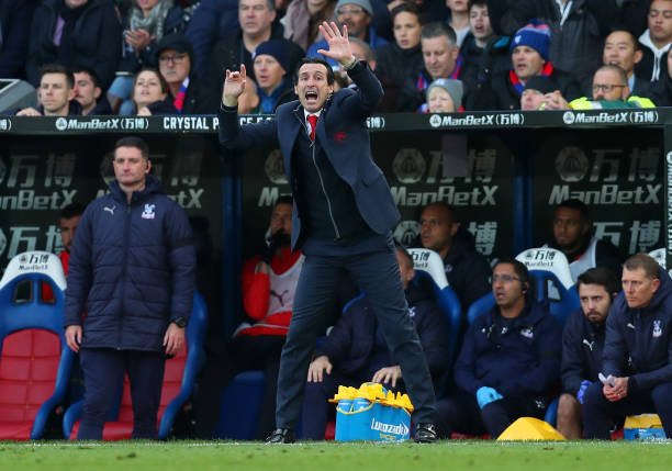 LONDON, ENGLAND - OCTOBER 28: Unai Emery, Manager of Arsenal reacts from the touchline during the Premier League match between Crystal Palace and Arsenal FC at Selhurst Park on October 28, 2018 in London, United Kingdom. (Photo by Catherine Ivill/Getty Images)