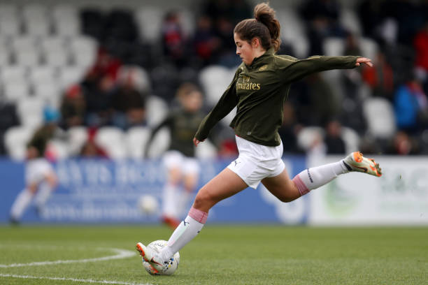 BOREHAMWOOD, ENGLAND - NOVEMBER 25: Ava Kuyken of Arsenal warms up prior to the FA Super League match between Arsenal and Brighton and Hove Albion at Meadow Park on November 25, 2018 in Borehamwood, England. (Photo by Linnea Rheborg/Getty Images)