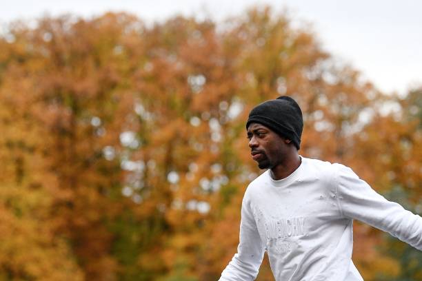 France's forward Ousmane Dembele arrives in Clairefontaine-en-Yvelines on November 12, 2018, as part of the team's preparation for the upcoming Nations League football match against the Netherlands and a friendly football match against Uruguay. (Photo by FRANCK FIFE / AFP) 