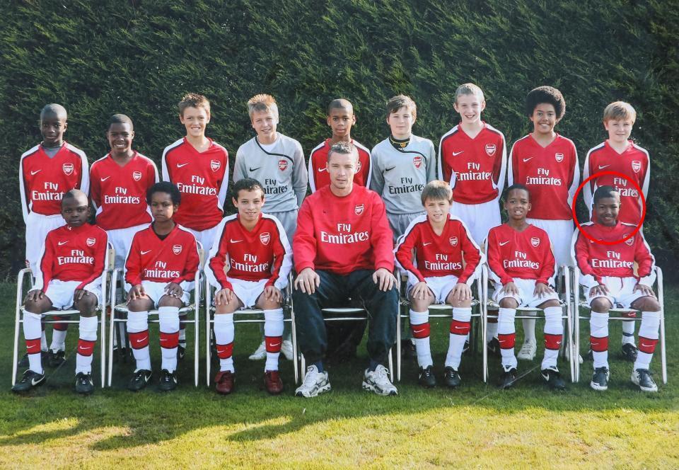 Ainsley Maitland-Niles (circled in red) with the Arsenal academy