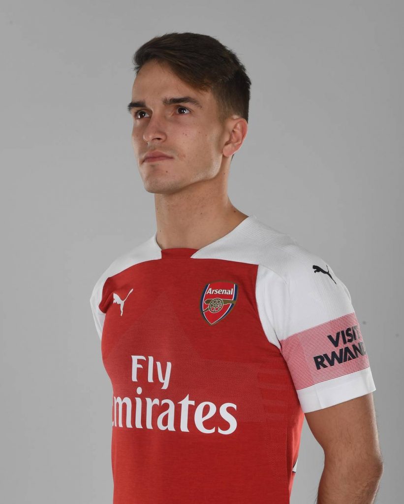 Denis Suarez after completing his move to North London via Arsenal.com