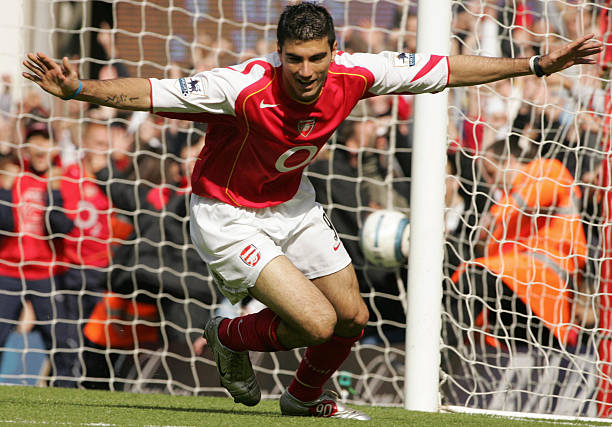 LONDON, UNITED KINGDOM: Arsenal's Jose Antonio Reyes celebrates prematurely as his goal is disallowed during their Premiership match against Liverpool at home to Arsenal 08 May 2005. AFP PHOTO/ CARL DE SOUZA