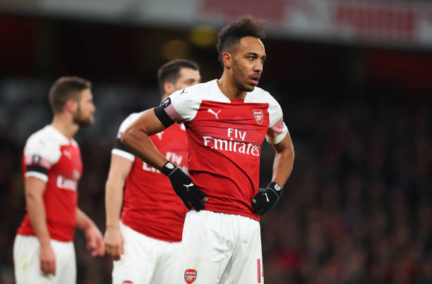 LONDON, ENGLAND - JANUARY 25: Pierre-Emerick Aubameyang of Arsenal looks despondent during the FA Cup Fourth Round match between Arsenal and Manchester United at Emirates Stadium on January 25, 2019 in London, United Kingdom. (Photo by Catherine Ivill/Getty Images)