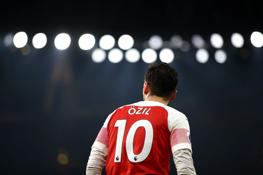 LONDON, ENGLAND - FEBRUARY 27: Mesut Ozil of Arsenal looks on during the Premier League match between Arsenal FC and AFC Bournemouth at Emirates Stadium on February 27, 2019 in London, United Kingdom. (Photo by Julian Finney/Getty Images)
