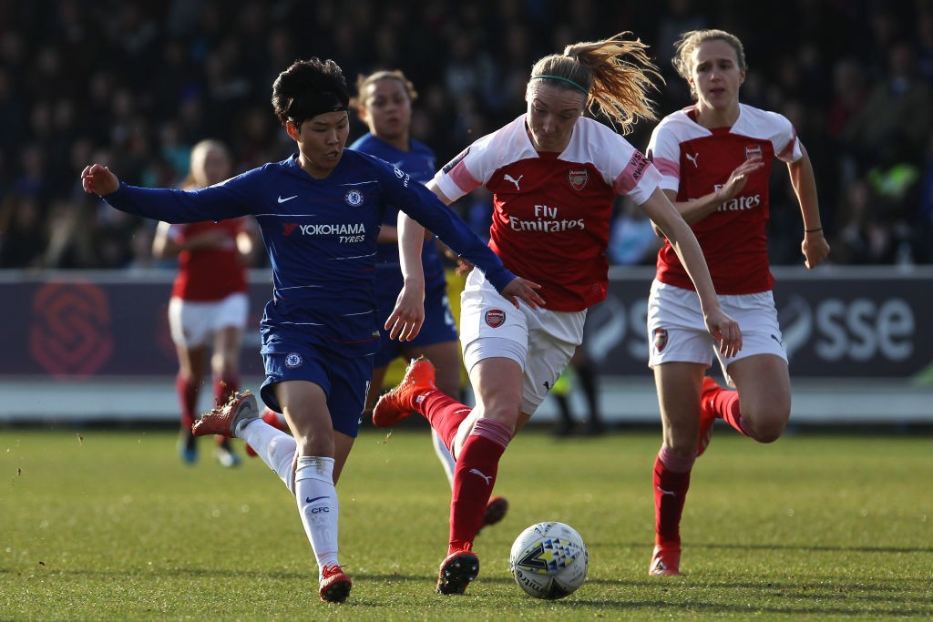 KINGSTON UPON THAMES, ENGLAND - FEBRUARY 17: (L-R) So-Yun Ji of Chelsea Women and Louise Quinn of Arsenal Women challenge for the ball during the SSE Women's FA Cup Fifth Round match between Chelsea Women and Arsenal Women at The Cherry Red Records Stadium on February 17, 2019 in Kingston upon Thames, England. (Photo by Ker Robertson/Getty Images)