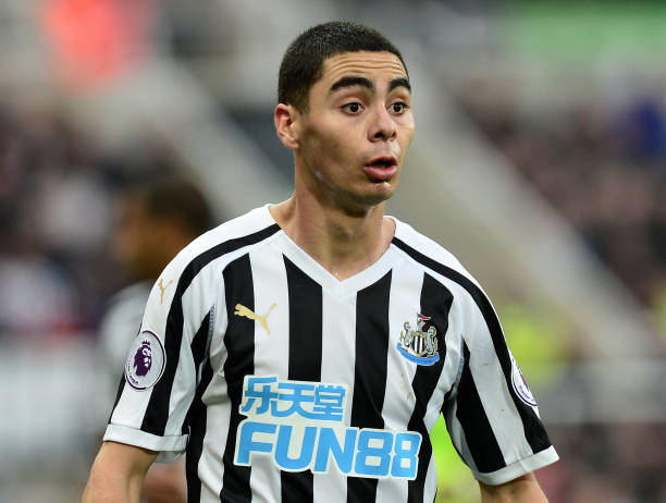 NEWCASTLE UPON TYNE, ENGLAND - FEBRUARY 23: Miguel Almiron of Newcastle in action during the Premier League match between Newcastle United and Huddersfield Town at St. James Park on February 23, 2019 in Newcastle upon Tyne, United Kingdom. (Photo by Mark Runnacles/Getty Images)
