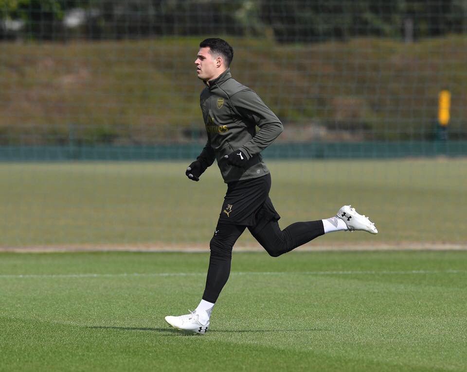 Granit Xhaka trains alone ahead of Arsenal's game against Everton (photo via Arsenal.com)