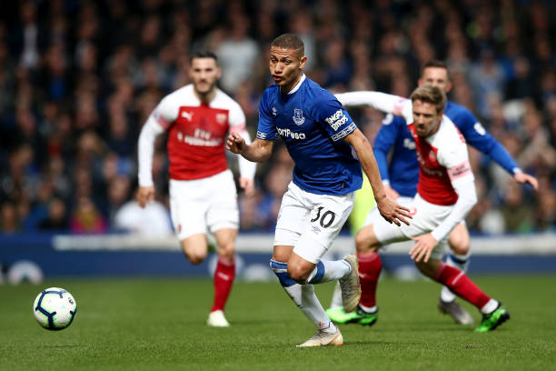 LIVERPOOL, ENGLAND - APRIL 07: Richarlison of Everton in action during the Premier League match between Everton FC and Arsenal FC at Goodison Park on April 07, 2019 in Liverpool, United Kingdom. (Photo by Jan Kruger/Getty Images)