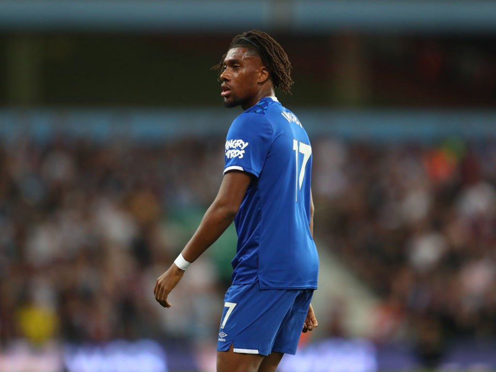 BIRMINGHAM, ENGLAND - AUGUST 23: Alex Iwobi of Everton during the Premier League match between Aston Villa and Everton FC at Villa Park on August 23, 2019, in Birmingham, United Kingdom. (Photo by Catherine Ivill/Getty Images)