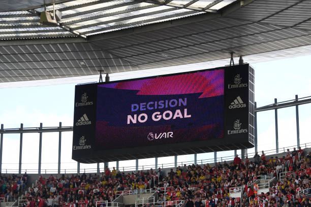 LONDON, ENGLAND - AUGUST 17: A goal scored by Reiss Nelson of Arsenal is checked and later disallowed due to VAR during the Premier League match between Arsenal FC and Burnley FC at Emirates Stadium on August 17, 2019 in London, United Kingdom. (Photo by Michael Regan/Getty Images)