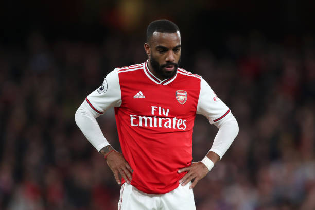 LONDON, ENGLAND - OCTOBER 27: Alexandre Lacazette of Arsenal looks dejected following their draw in the Premier League match between Arsenal FC and Crystal Palace at Emirates Stadium on October 27, 2019 in London, United Kingdom. (Photo by Alex Morton/Getty Images)
