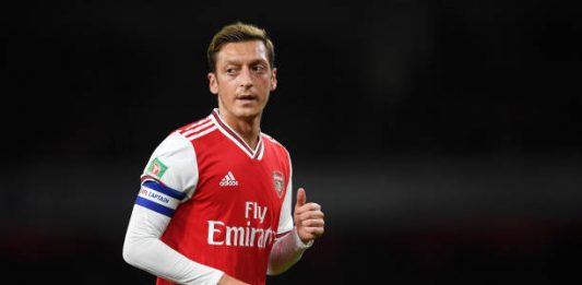 LONDON, ENGLAND - SEPTEMBER 24: Mesut Ozil of Arsenal looks on during the Carabao Cup Third Round match between Arsenal and Nottingham Forest at Emirates Stadium on September 24, 2019 in London, England. (Photo by Laurence Griffiths/Getty Images)