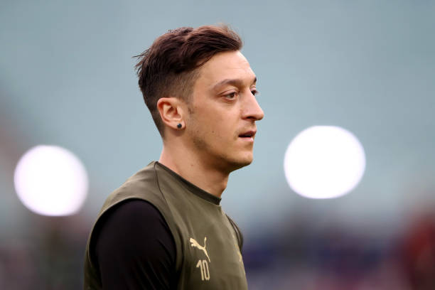 BAKU, AZERBAIJAN - MAY 28: Mesut Ozil of Arsenal looks on during an Arsenal training session on the eve of the UEFA Europa League Final against Chelsea at Baku Olimpiya Stadion on May 28, 2019 in Baku, Azerbaijan. (Photo by Alex Grimm/Getty Images)