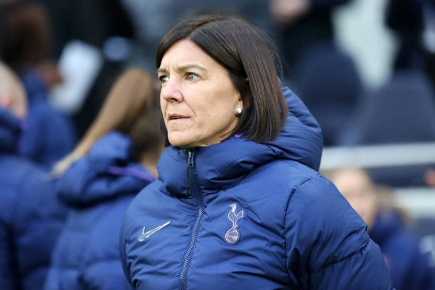 LONDON, ENGLAND - NOVEMBER 17: Karen Hills, Head Coach of Tottenham Hotspur looks on ahead of the Barclays FA Women's Super League match between Tottenham Hotspur and Arsenal at Tottenham Hotspur Stadium on November 17, 2019 in London, United Kingdom. (Photo by Kate McShane/Getty Images)