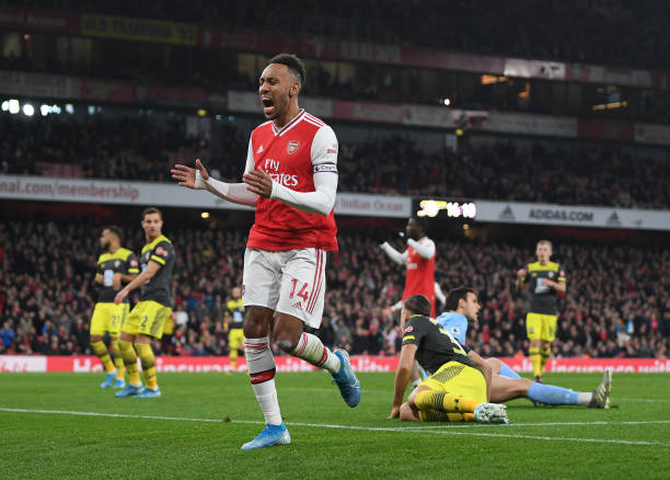 LONDON, ENGLAND - NOVEMBER 23:  Arsenal captain Pierre-Emerick Aubameyang shows his frustration during the Premier League match between Arsenal FC and Southampton FC at Emirates Stadium on November 23, 2019 in London, United Kingdom. (Photo by Shaun Botterill/Getty Images)