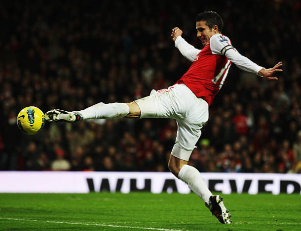 LONDON, ENGLAND - DECEMBER 31: Robin van Persie of Arsenal controls the ball during the Barclays Premier League match between Arsenal and Queens Park Rangers at the Emirates Stadium on December 31, 2011 in London, England. (Photo by Clive Mason/Getty Images)