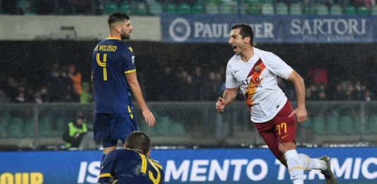 VERONA, ITALY - DECEMBER 01: Henrikh Mkhitaryan of As Roma celebrates after scoring the 1-3 goal during the Serie A match between Hellas Verona and AS Roma at Stadio Marcantonio Bentegodi on December 1, 2019 in Verona, Italy. (Photo by Alessandro Sabattini/Getty Images)