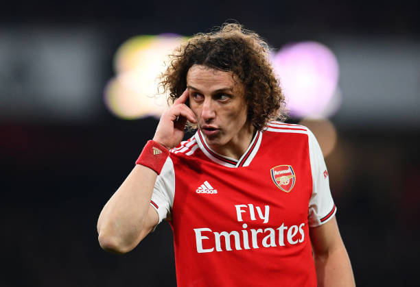 LONDON, ENGLAND - JANUARY 01: David Luiz of Arsenal gesticulates during the Premier League match between Arsenal FC and Manchester United at Emirates Stadium on January 01, 2020 in London, United Kingdom. (Photo by Clive Mason/Getty Images)