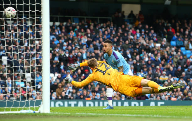 MANCHESTER, ENGLAND - JANUARY 26: Gabriel Jesus of Manchester City scores his team's fourth goal during the FA Cup Fourth Round match between Manchester City and Fulham at Etihad Stadium on January 26, 2020 in Manchester, England. (Photo by Alex Livesey/Getty Images)