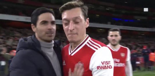 Miki and Mesut...Does this look like an unhappy relationship to you?