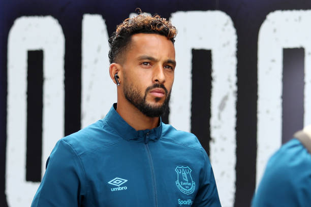 LONDON, ENGLAND - AUGUST 10: Theo Walcott of Everton arrives at the stadium prior to the Premier League match between Crystal Palace and Everton FC at Selhurst Park on August 10, 2019 in London, United Kingdom. (Photo by Christopher Lee/Getty Images)