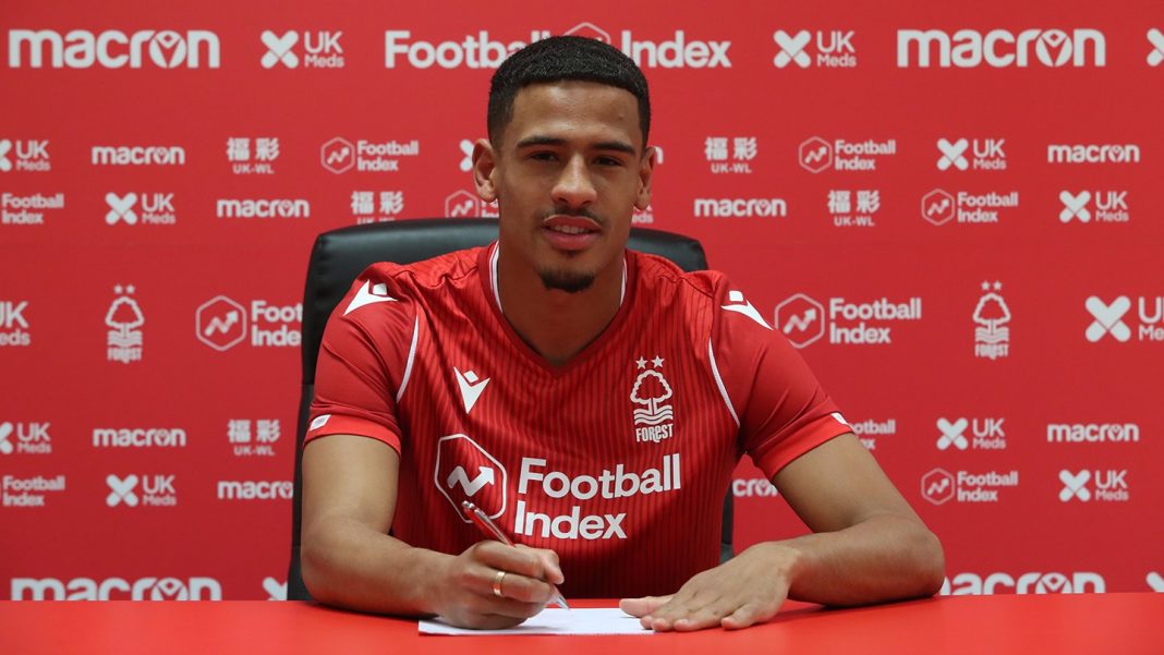 Marcus McGuane signing with Nottingham Forest (Photo via Twitter)