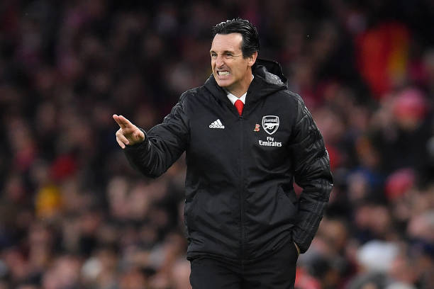 Manager of Arsenal, Unai Emery makes a point during the Premier League match between Arsenal FC and Wolverhampton Wanderers at Emirates Stadium on November 02, 2019 in London, United Kingdom. 