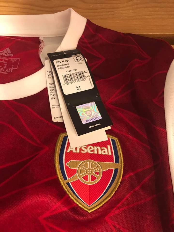 Arsenal 2020/21 kit on sale early (Photo via Twitter)