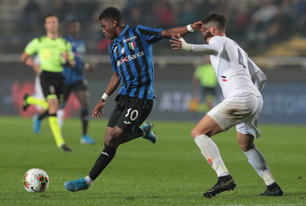 BERGAMO, ITALY - OCTOBER 28: Amad Traore (L) of Atalanta BC is challenged by Lorenzo Chiti of ACF Fiorentina during the Primavera TIM Supercup match between Atalanta BC U19 and ACF Fiorentina U19 at Gewiss Stadium on October 28, 2019 in Bergamo, Italy. (Photo by Emilio Andreoli/Getty Images for Lega Serie A)
