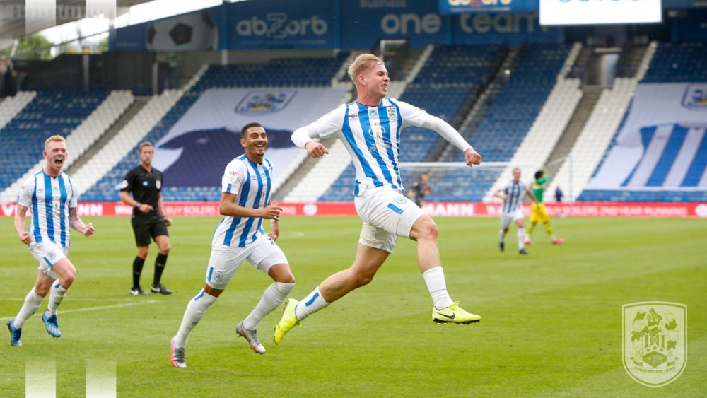 Emile Smith Rowe celebrating scoring for Huddersfield Town (Photo via HTAFC on Twitter)