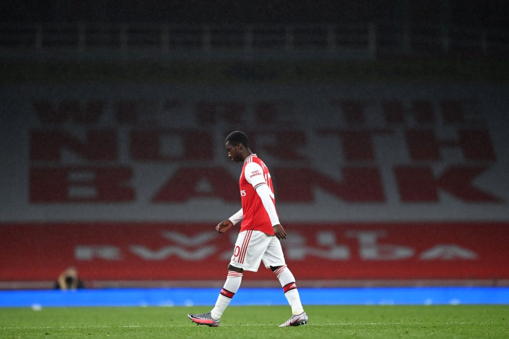 LONDON, ENGLAND - JULY 07: Eddie Nketiah of Arsenal leaves the pitch following being shown a red card after a VAR decision during the Premier League match between Arsenal FC and Leicester City at Emirates Stadium on July 07, 2020 in London, England. Football Stadiums around Europe remain empty due to the Coronavirus Pandemic as Government social distancing laws prohibit fans inside venues resulting in all fixtures being played behind closed doors. (Photo by Shaun Botterill/Getty Images)